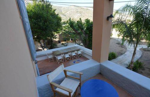 Kalymnos Villa | 120 m² Villa ∙ 2 bedrooms ∙ 6 guests