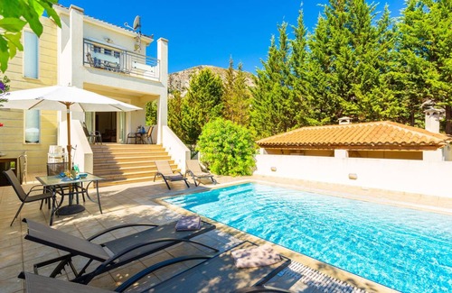 Kateleios Villa | 120 m² Villa ∙ 2 bedrooms ∙ 5 guests