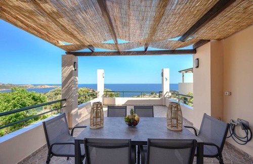 Drosia Villa | 120 m² Villa ∙ 3 bedrooms ∙ 7 guests