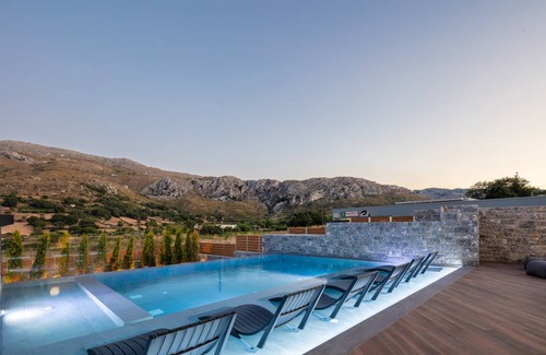 Agkouseliana Villa | 120 m² Villa ∙ 4 bedrooms ∙ 8 guests