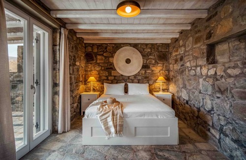 Serifos Villa | 120 m² Villa ∙ 4 bedrooms ∙ 8 guests