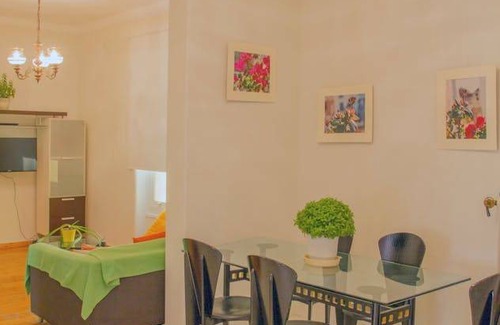 Exarhia Apartment | 130 m² Apartment ∙ 4 bedrooms ∙ 1 guest