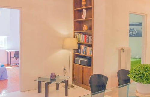 Exarhia Apartment | 130 m² Apartment ∙ 4 bedrooms ∙ 1 guest