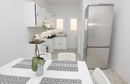 Pangrati Resort | 130 m² Private room ∙ 1 bedroom ∙ 1 guest