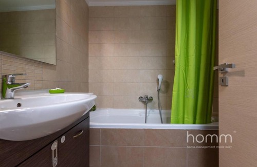 Psirri Apartment | 137sqm homm Apartment with Acropolis View 7ppl