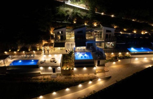 Evgiros Resort | 139 m² Resort ∙ 3 bedrooms ∙ 8 guests