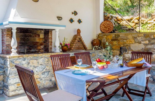 Skopelos Town Villa | 145 m² Villa ∙ 2 bedrooms ∙ 5 guests