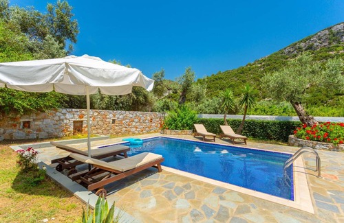 Skopelos Town Villa | 145 m² Villa ∙ 2 bedrooms ∙ 5 guests