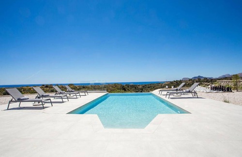 Afandou House | 150 m² House ∙ 3 bedrooms ∙ 6 guests