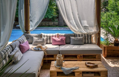 Fiolitis Villa | 155 m² Villa ∙ 4 bedrooms ∙ 8 guests