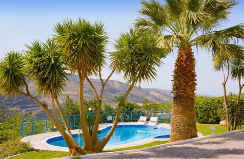 Archanes Villa | 158 m² Villa ∙ 2 bedrooms ∙ 4 guests