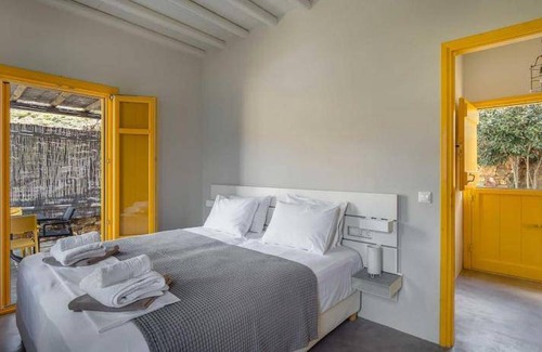 Serifos House | 159 m² House ∙ 4 bedrooms ∙ 8 guests