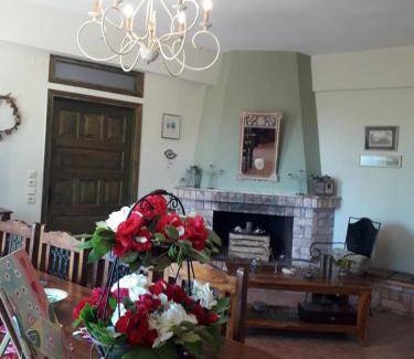 Fragkaki House | 160 m² House ∙ 4 bedrooms ∙ 8 guests