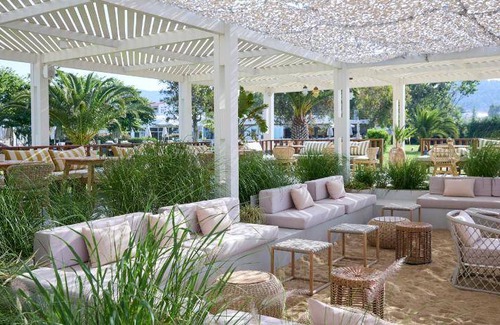 Agia Paraskevi Resort | 160 m² Resort ∙ 2 bedrooms ∙ 127 guests