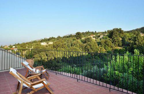Tzitzifes Villa | 160 m² Villa ∙ 4 bedrooms ∙ 8 guests