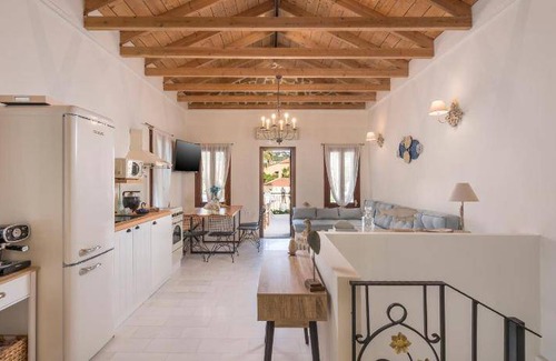 Halepa Villa | 160 m² Villa ∙ 4 bedrooms ∙ 10 guests