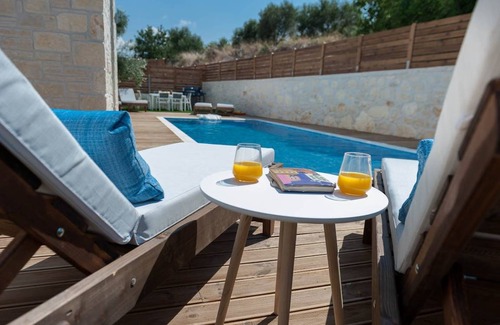 Pagkalochori Villa | 160 m² Villa ∙ 4 bedrooms ∙ 9 guests