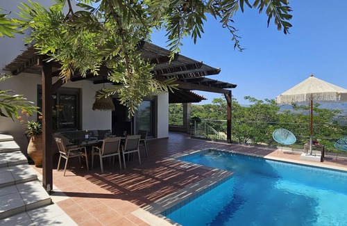 Kastellos Villa | 166 m² Villa ∙ 3 bedrooms ∙ 7 guests