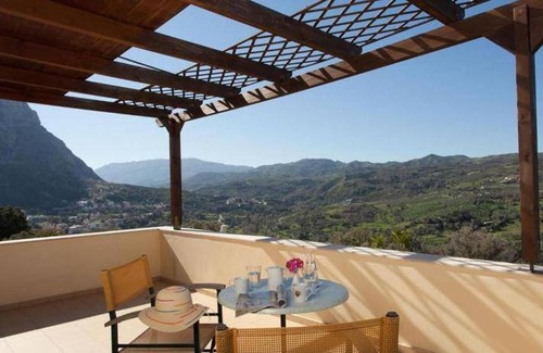Spilion Villa | 170 m² Villa ∙ 4 bedrooms ∙ 9 guests