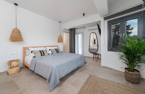 Kamilari House | 180 m² House ∙ 4 bedrooms ∙ 8 guests