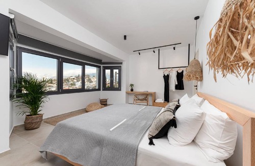 Kamilari House | 180 m² House ∙ 4 bedrooms ∙ 8 guests