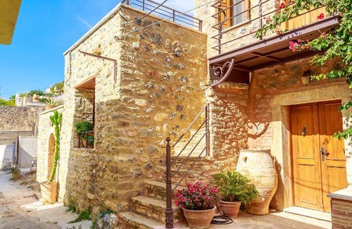 Anatoli House | 180 m² House ∙ 4 bedrooms ∙ 10 guests