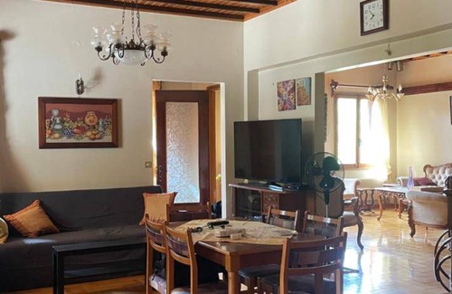Plomari House | 180 m² House ∙ 3 bedrooms ∙ 9 guests