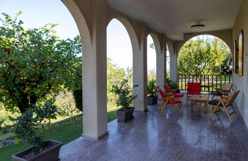 Lake Plastiras Villa | 180 m² Villa ∙ 4 bedrooms ∙ 8 guests
