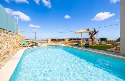 Megala Chorafia Villa | 180 m² Villa ∙ 4 bedrooms ∙ 8 guests