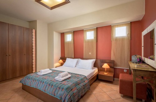 Lahania Villa | 180 m² Villa ∙ 4 bedrooms ∙ 12 guests