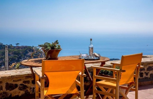Anatoli House | 185 m² House ∙ 4 bedrooms ∙ 10 guests