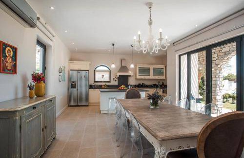 Prassonissi Villa | 185 m² Villa ∙ 3 bedrooms ∙ 8 guests