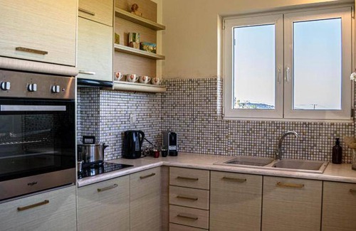 Argassi Apartment | 190 m² Apartment ∙ 5 bedrooms ∙ 9 guests