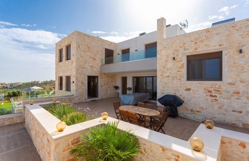 Megala Chorafia Villa | 190 m² Villa ∙ 4 bedrooms ∙ 10 guests