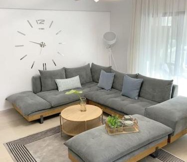 Pylaia-Chortiatis Apartment | 2 Bedroom Family Apartment II