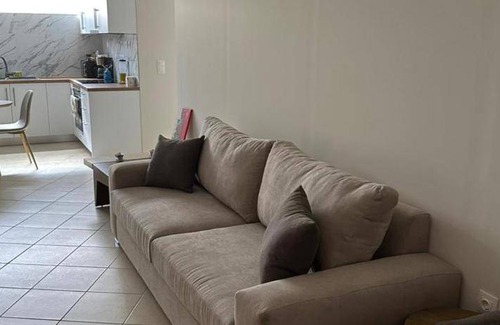 Markopoulon Apartment | 200 m² Apartment ∙ 4 bedrooms ∙ 12 guests