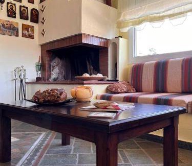 Agiokampos House | 200 m² House ∙ 3 bedrooms ∙ 10 guests