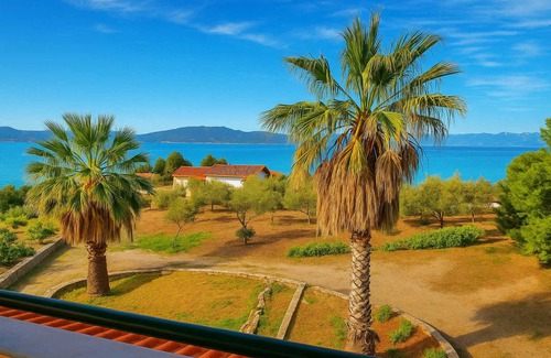 Paradise Beach House | 200 m² House ∙ 3 bedrooms ∙ 7 guests