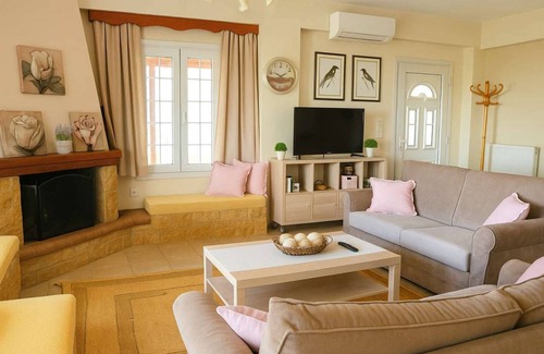 Paradise Beach House | 200 m² House ∙ 3 bedrooms ∙ 7 guests