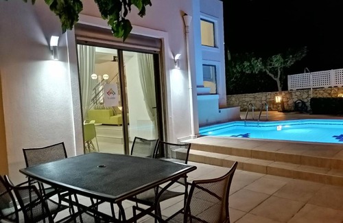 Skouloufia House | 200 m² House ∙ 3 bedrooms ∙ 8 guests
