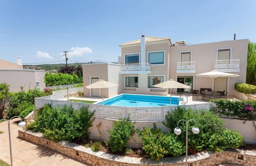 Skouloufia House | 200 m² House ∙ 4 bedrooms ∙ 8 guests