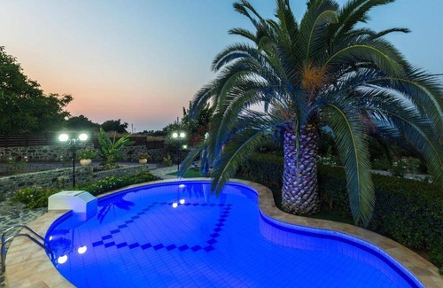 Melissourgakion House | 200 m² House ∙ 3 bedrooms ∙ 9 guests