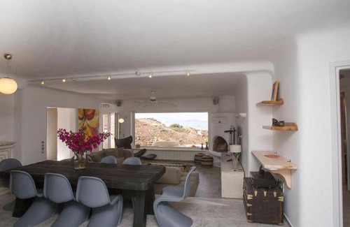 Faros Armenistis Resort | 200 m² Resort ∙ 4 bedrooms ∙ 11 guests