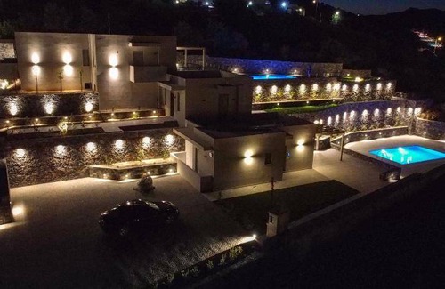 Vlichada Resort | 200 m² Resort ∙ 3 bedrooms ∙ 6 guests