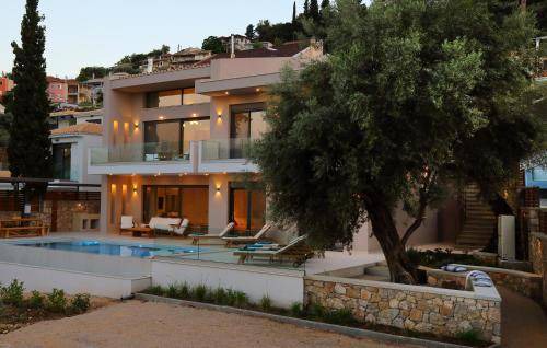 Apolpaina Resort | 200 m² Resort ∙ 5 bedrooms ∙ 12 guests
