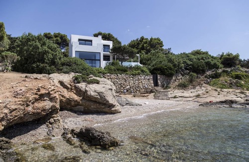 Kavouri Villa | 200 m² Villa ∙ 4 bedrooms ∙ 9 guests