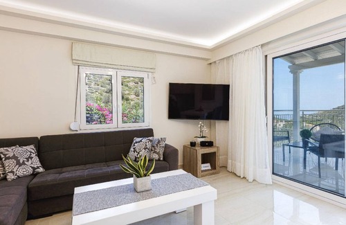Vlichada House | 216 m² House ∙ 4 bedrooms ∙ 9 guests
