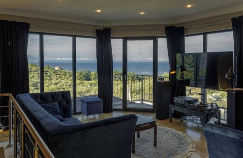 Thasos Resort | 220 m² Resort ∙ 3 bedrooms ∙ 9 guests