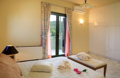 Halepa Villa | 230 m² Villa ∙ 3 bedrooms ∙ 6 guests