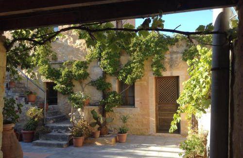 Apokoronas Villa | 235 m² Villa ∙ 5 bedrooms ∙ 10 guests